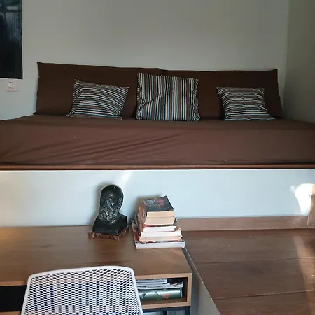 Petra Apartment *